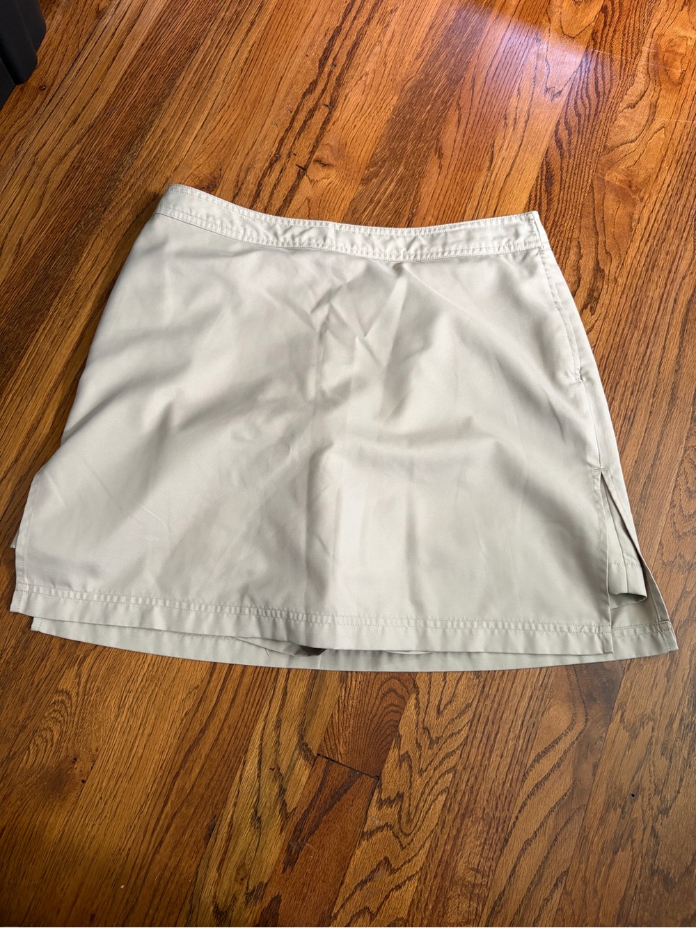 *Greg Norman Collection Light Beige Golf Skort Women’s Size 10